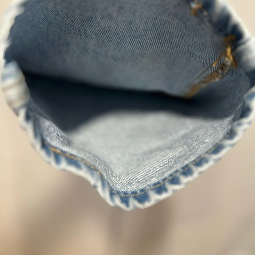 Vintage 90s Bugle Boy Jeans Size 38x30 705 Light Wash Denim Straight Leg.
